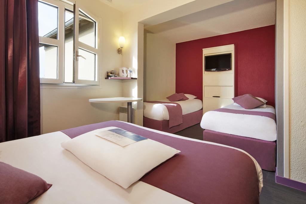Kyriad Hotel Ла-Флеш Екстер'єр фото