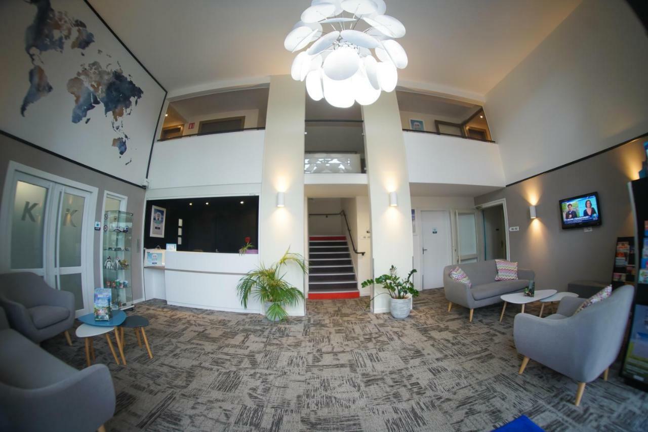 Kyriad Hotel Ла-Флеш Екстер'єр фото